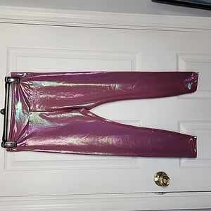 Grrrl iridescent leggings 💙